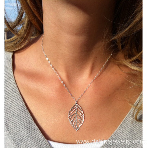 Gold Single Chain Leaf Pendant Choker Link Chain Necklace